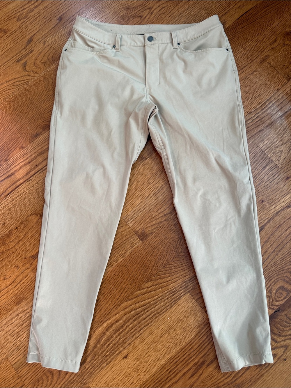 Lululemon Beige Cropped Performance Pants Size Approx 14